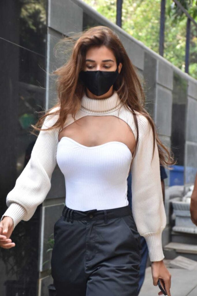 Disha Patani Spotted on the Sidewalk in Stunning White and Black Outfit